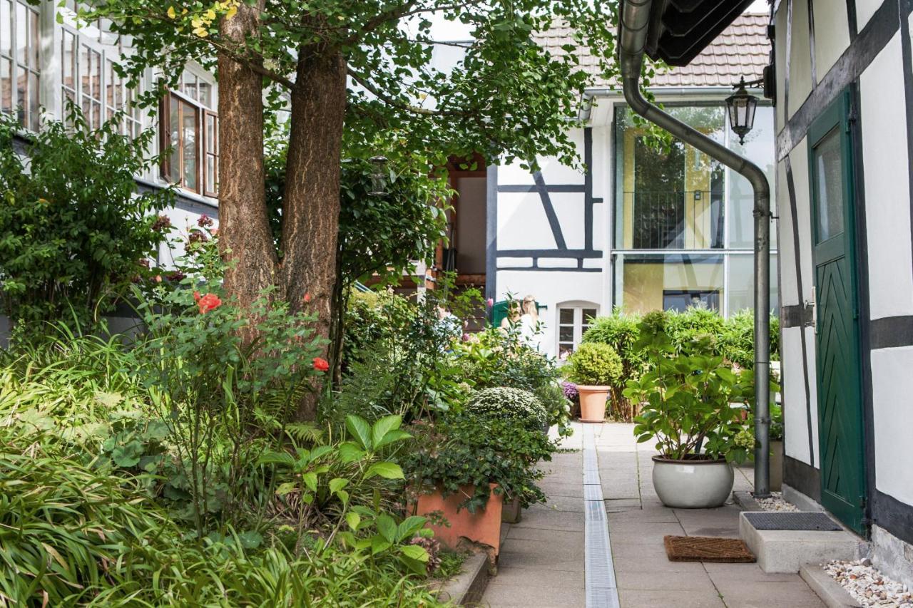 Ferienhaus Im Fachwerkhof 'Haus In Bewegung' Seelscheid Buitenkant foto